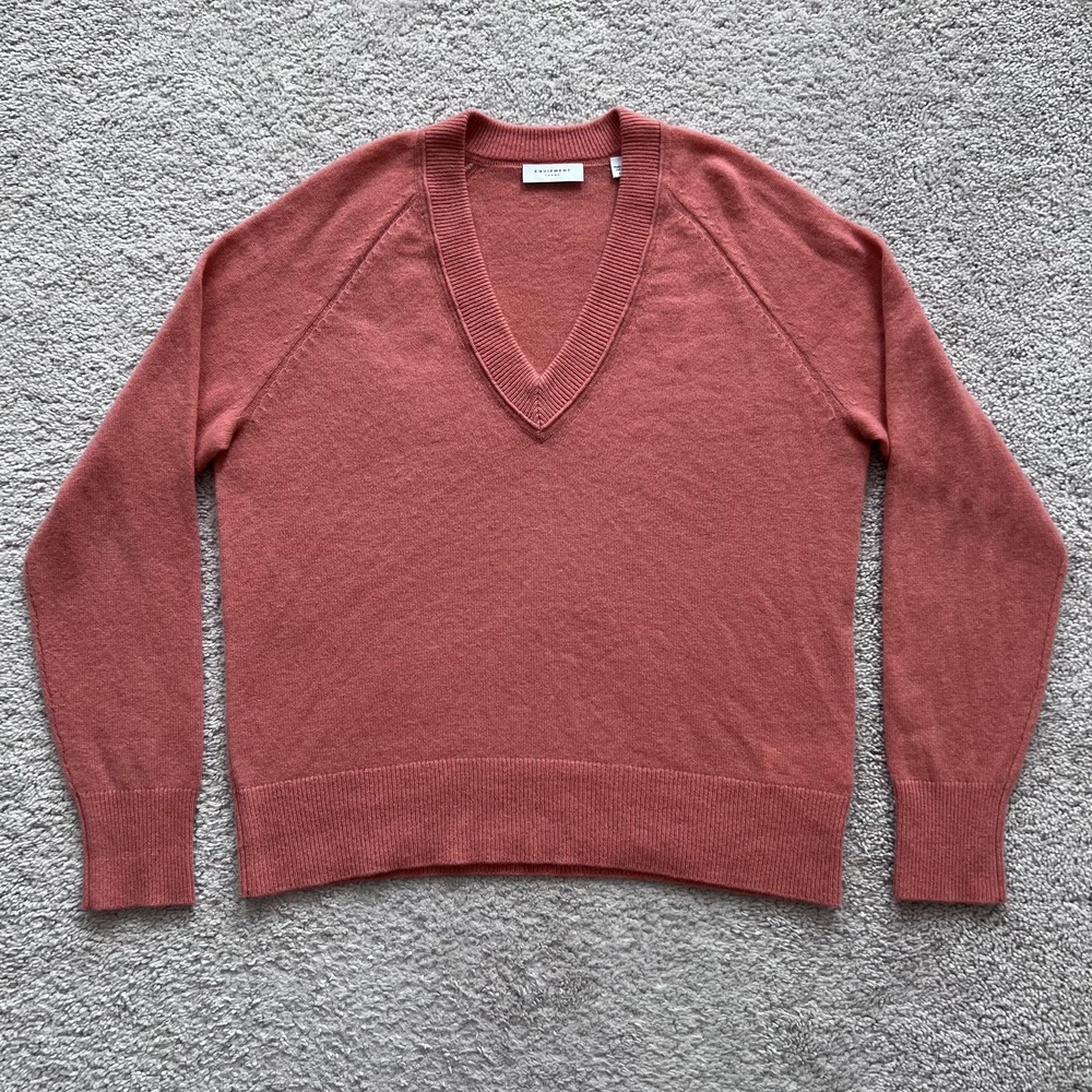 Equipment V-Neck Sweater 100% Cashmere Womens M Raglan Knit Pink Pullover